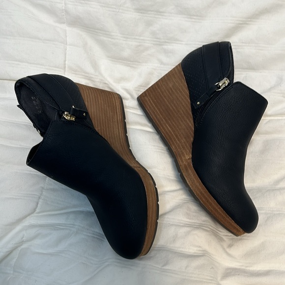 Dr. Scholl’s Wedge Bootie Black Size 7 - Picture 5 of 7